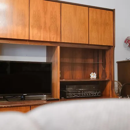 6 Pers Proche Apartment